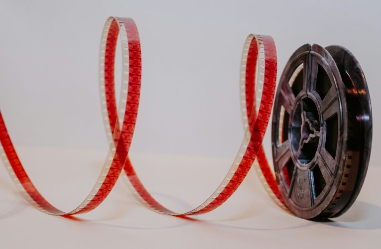 Estrenos y cine familiar en streaming: de la acción navideña de Mark Wahlberg a la comedia culinaria española